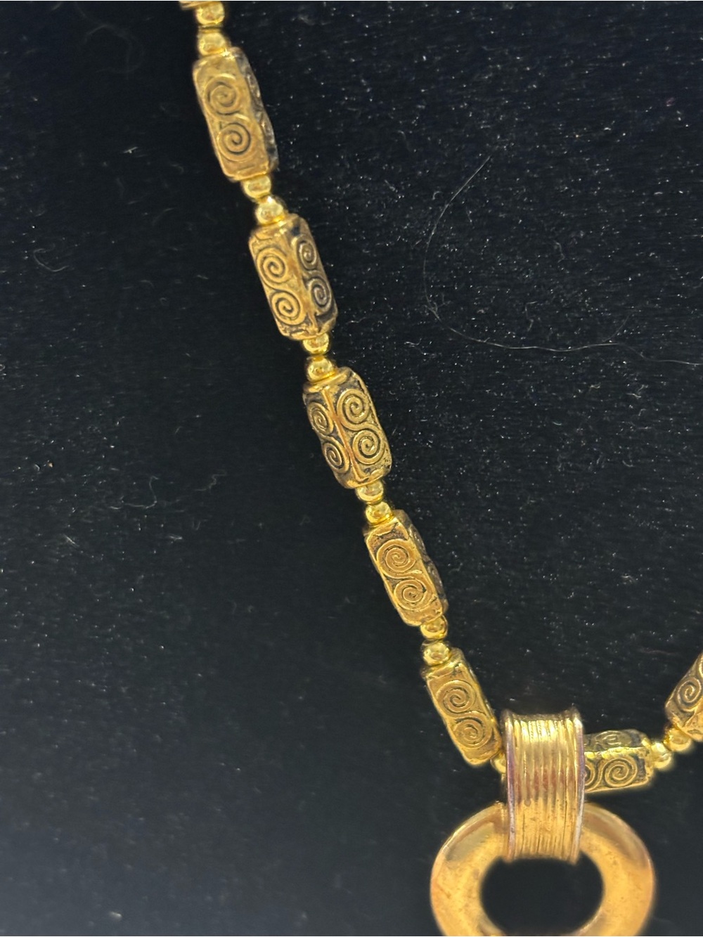 Vintage Gold-Tone Spiral Bead Charm Necklace Statement Piece - Picture 8 of 9